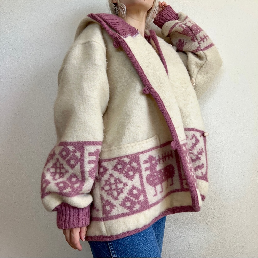 Vintage wool coat from Iceland - Picture 3 of 4